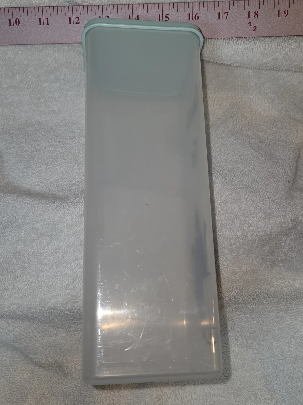 Tupperware Tea Storage Container - Picture 6 of 7